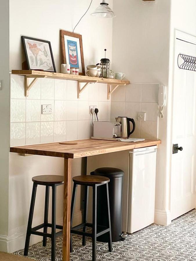 Treetops & Viaducts; Open Plan Two-bed Apartment