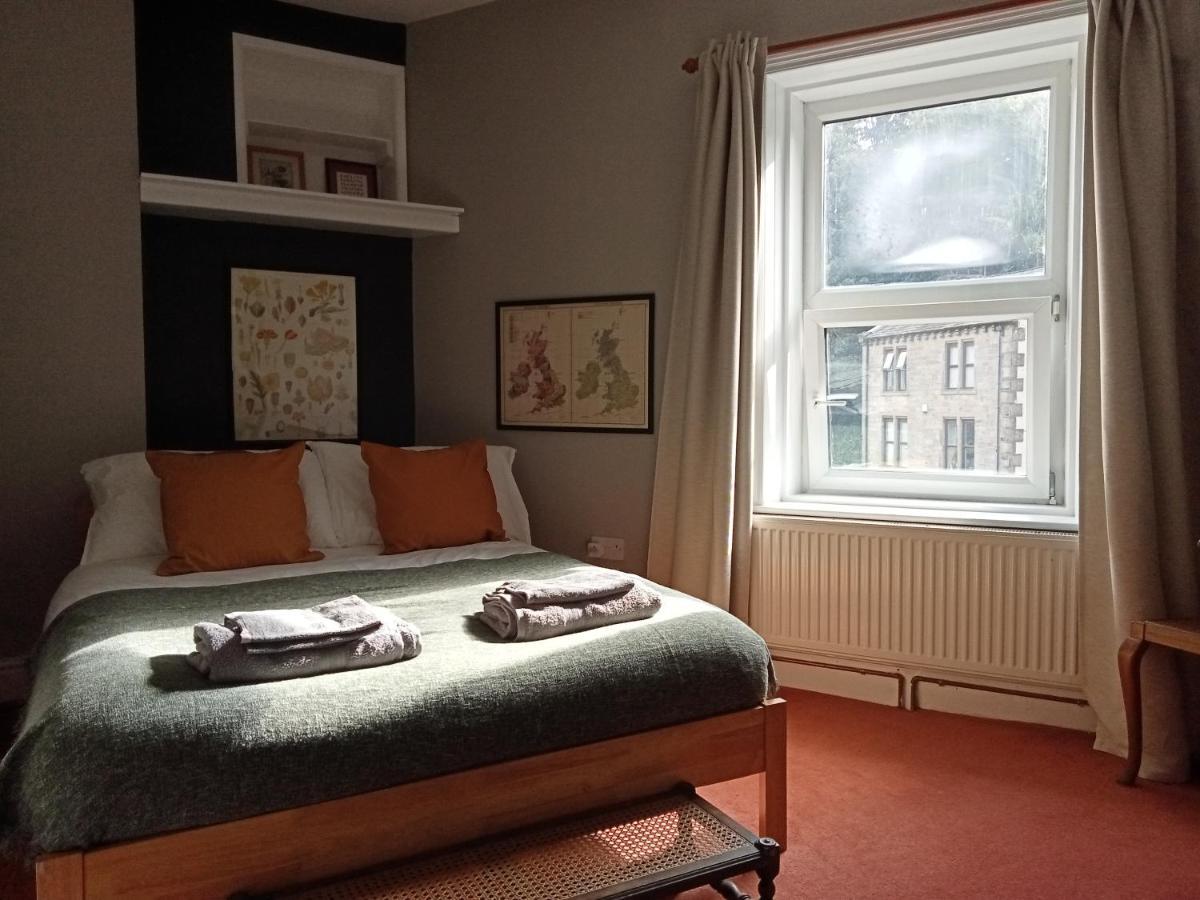 Apartment Treetops & Viaducts; Open Plan Two-bed Walsden