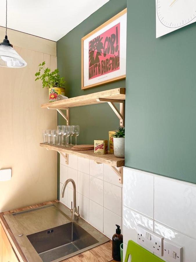 Treetops & Viaducts; Open Plan Two-bed